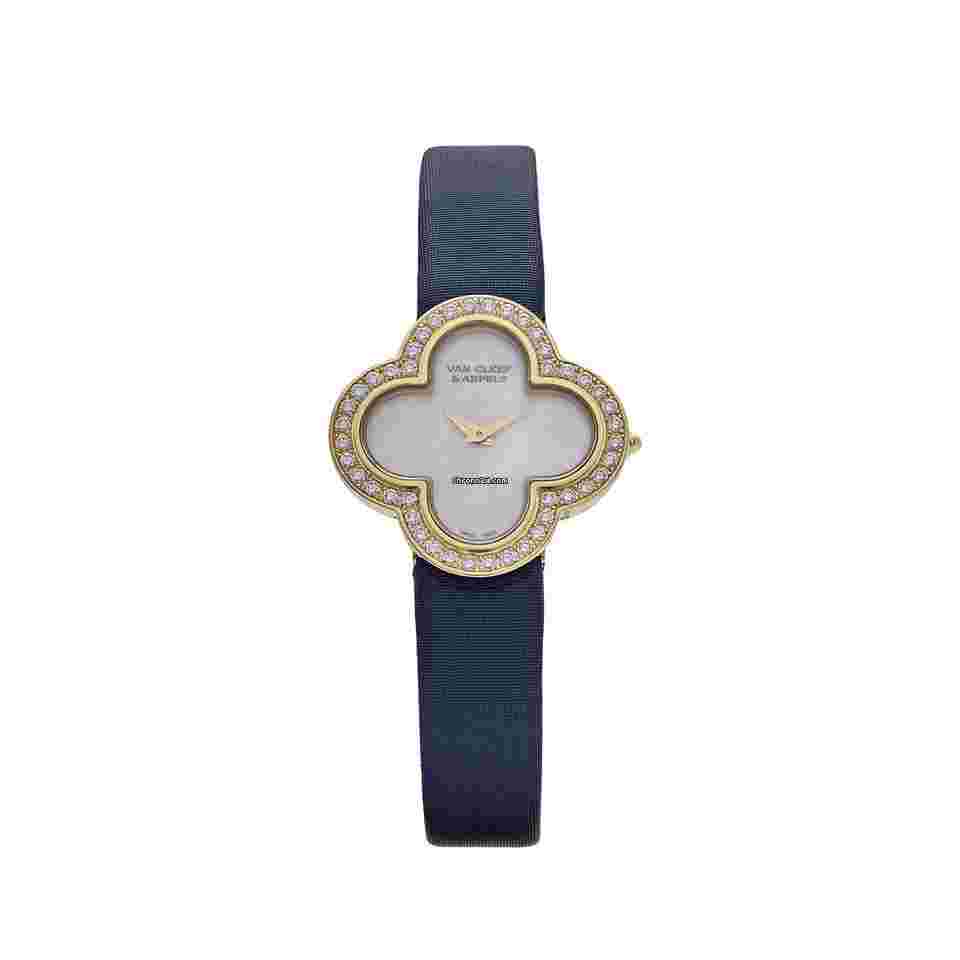 Van Cleef & Arpels Alhambra
                           
                                 and Arpels Alhambra VCARM95900 'Ladies' Mother of Pearl Watch