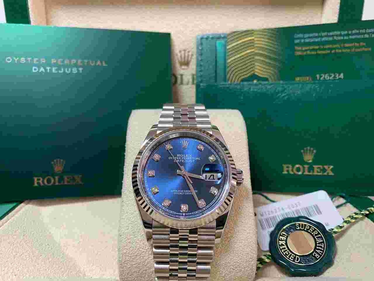 Rolex Datejust 36
NEW 2024 UNWORN Datejust 36 Steel Jubilee Blue Diamond Dial 126234 COMPLETE SET