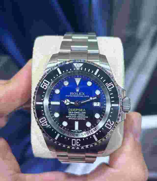 Rolex Sea-Dweller Deepsea
                           
                                 Unworn James Cameron Blue Dial NOS 116660