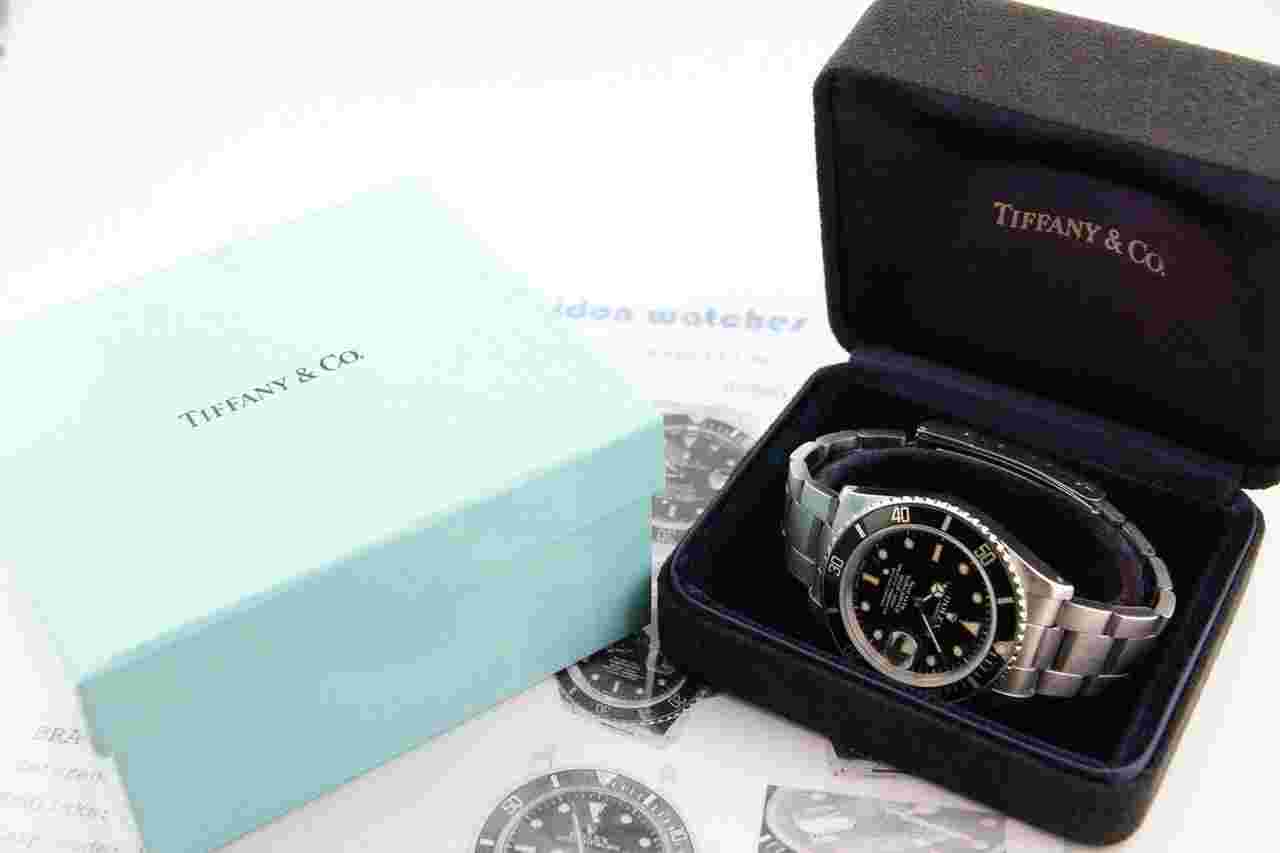 Rolex Submariner Date
                           
                                 168000 Automatic 1988 Steel Very good