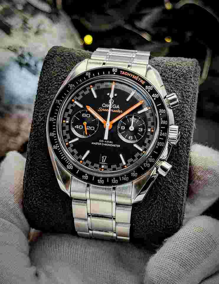 Omega Speedmaster Racing
                           
                                 Two-Counters Black – 329.30.44.51.01.002 – Box & Papers
