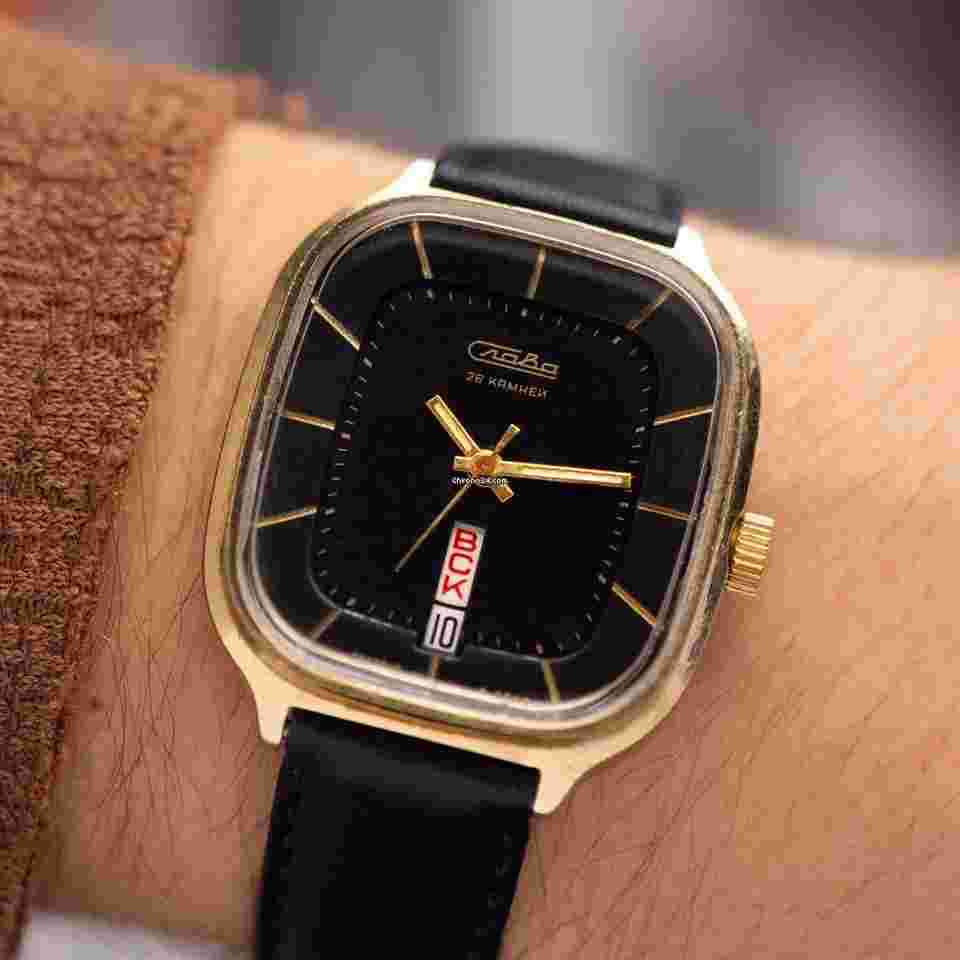 Slava
"Fridge" Cal. 2438 Gold-plated case Ref. 676