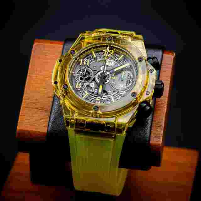 Hublot Big Bang Unico
                           
                                 Yellow Sapphire