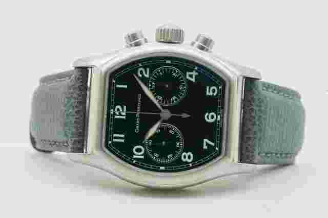 Girard Perregaux Richeville
                           
                                 2710 35x45mm Black Dial 10104