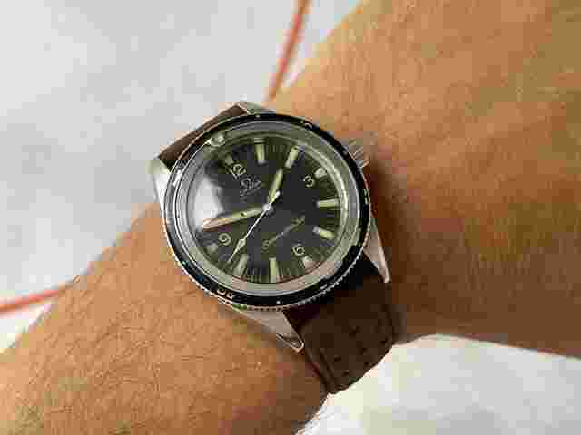 Omega Seamaster 300
                           
                                 DIVER Vintage Swiss automatic watch Cal. 552 Ref. 165.014-64 SC
