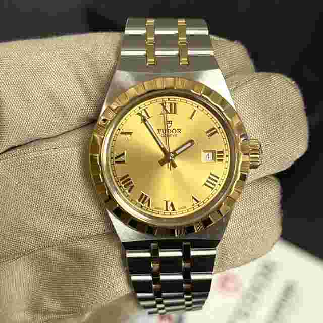 Tudor Royal
                           
                                 M28303-0004