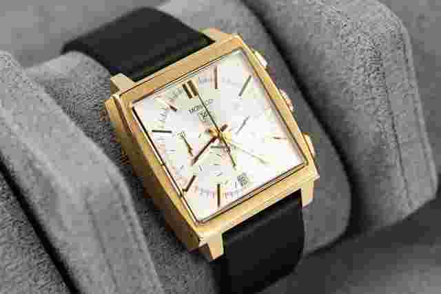 TAG Heuer Monaco
                           
                                 CW5140 18K