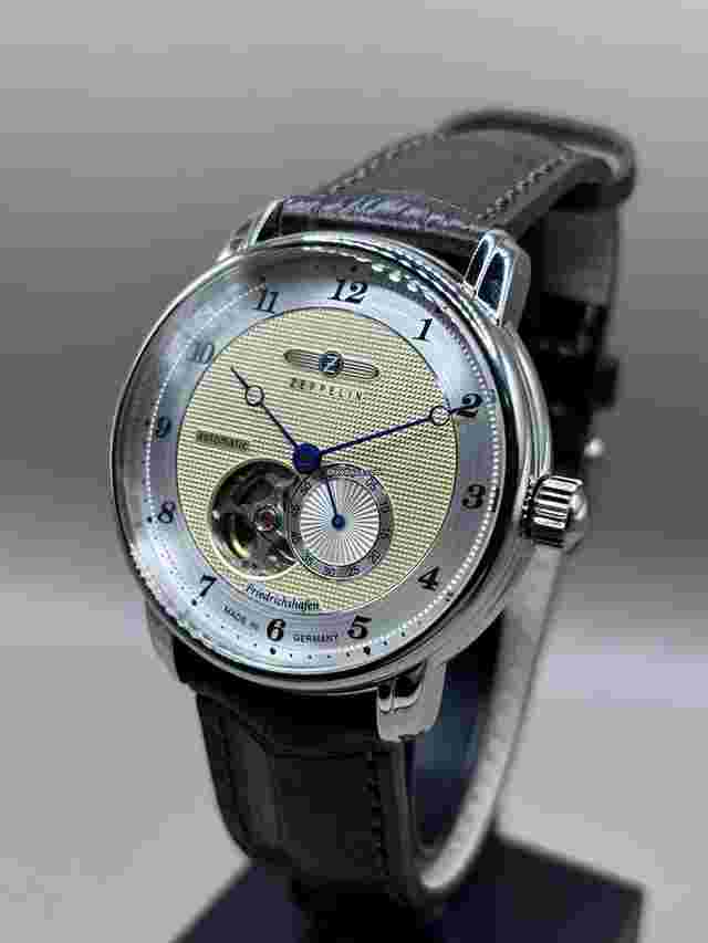 Zeppelin
                           
                                 Friedrichshafen Open Heart Automatic