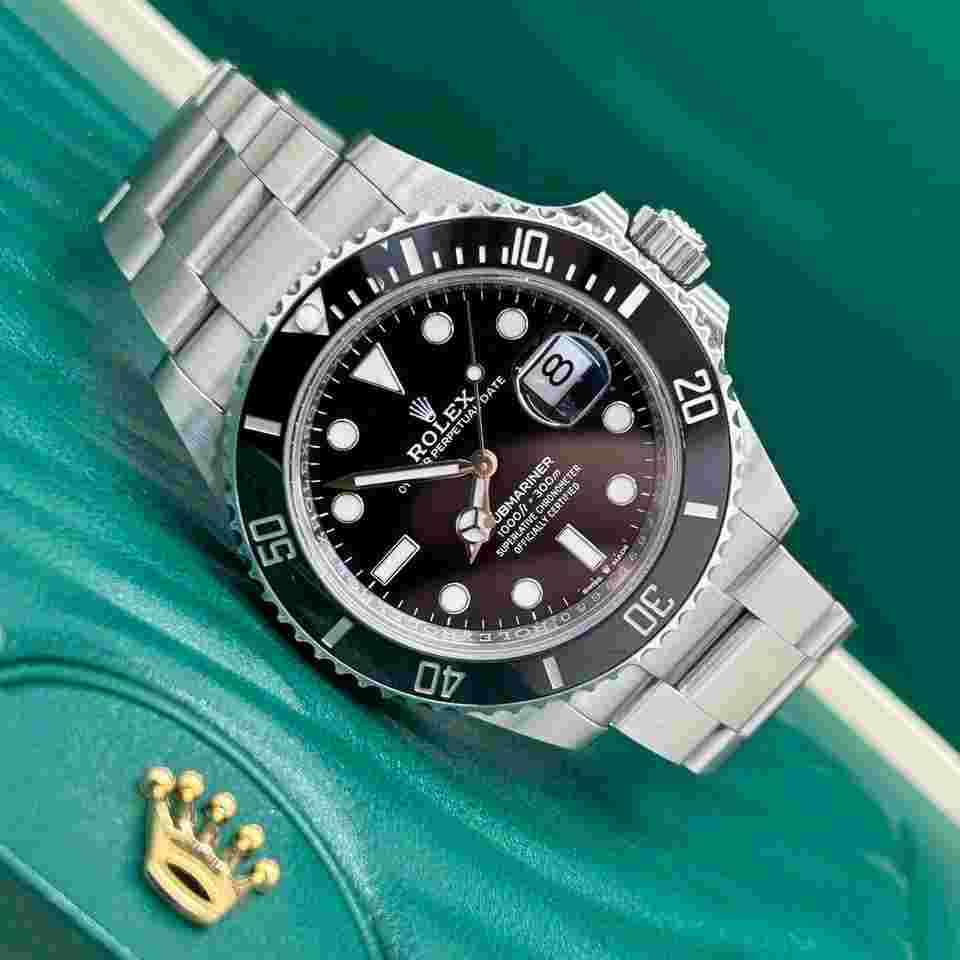 Rolex Submariner Date
                           
                                 41mm - Ref 126610LN - New December 2023