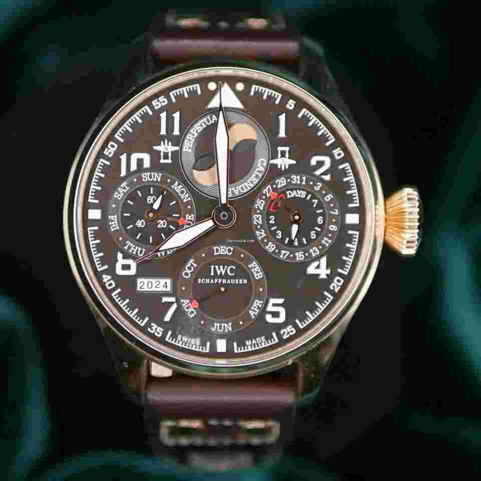 IWC Big Pilot
                           
                                 FULL SET NEAR MINT Big Pilot Perpetual Saint Exupery Brown Red Gold IW502617