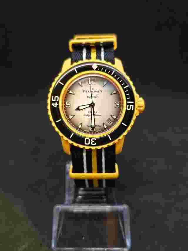 Swatch Scuba Fifty Fathoms
                           
                                 NEW Blancpain X Swatch Scuba Fifty Fathoms Pacific Ocean Yellow SO35P100