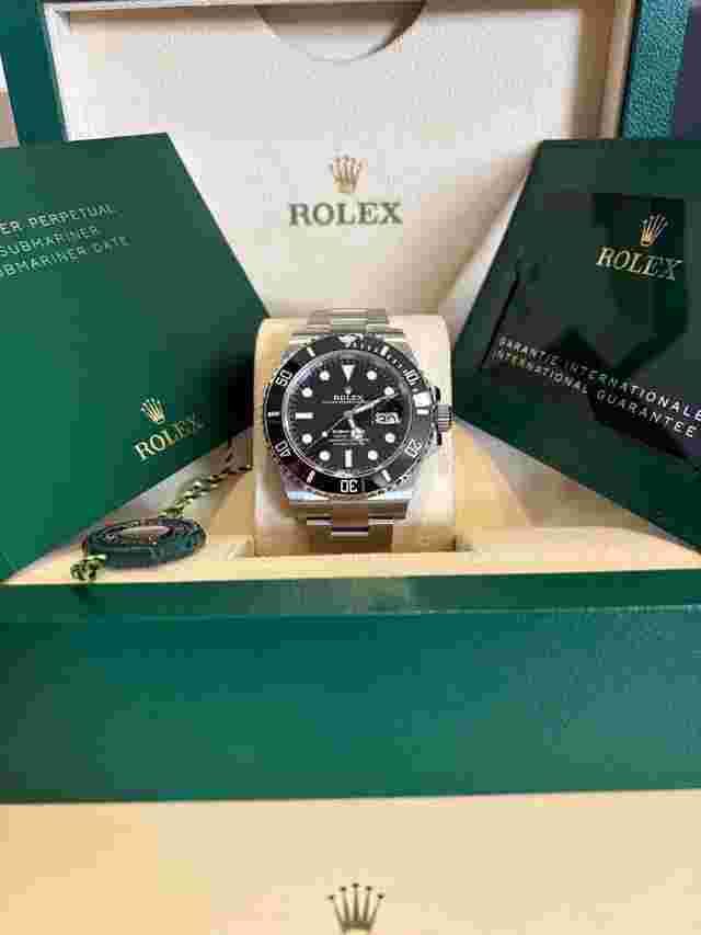 Rolex Submariner Date
                           
                                 126610ln - 2023