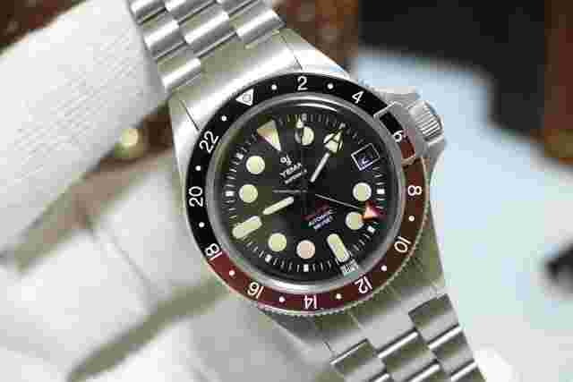 Yema
                           
                                 Superman World Time GMT Coke YGMT21B39-CMS Automatic