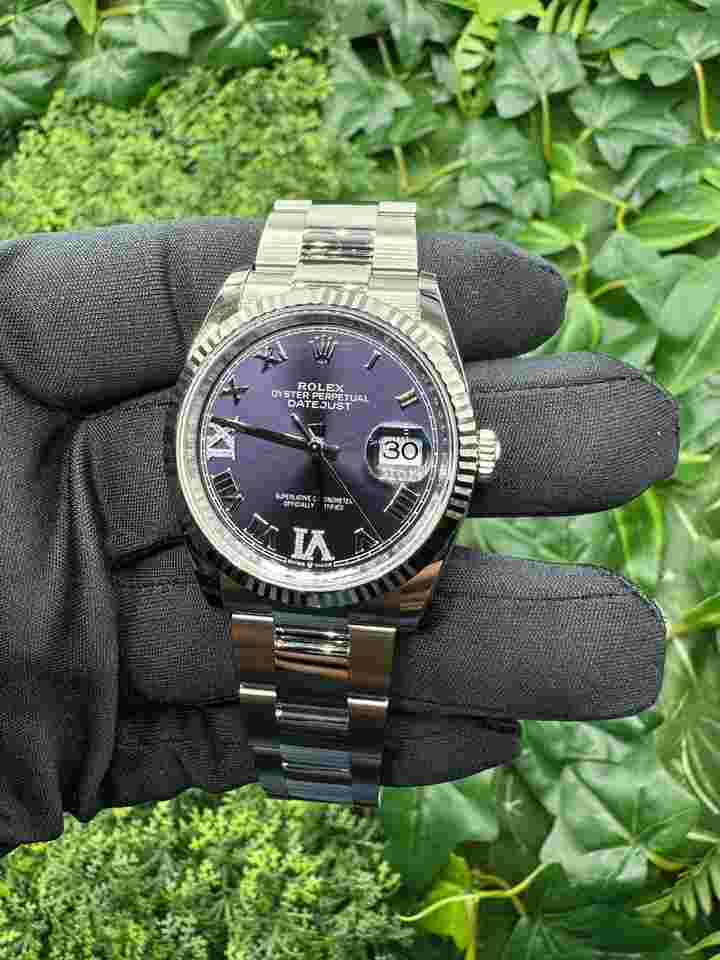Rolex Datejust 36
Oyster Perpetual 126234-0022