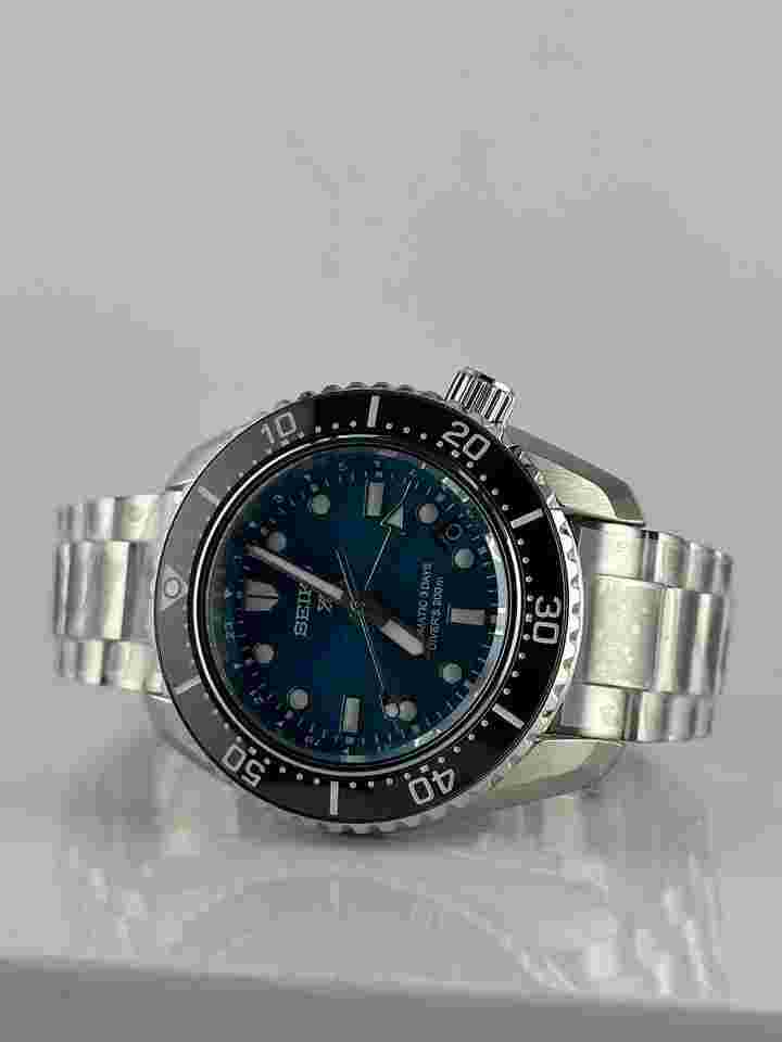 Seiko Prospex
Luxe PROSPEX 1968 HERITAGE DIVER'S GMT U.S. LIMITED EDITION