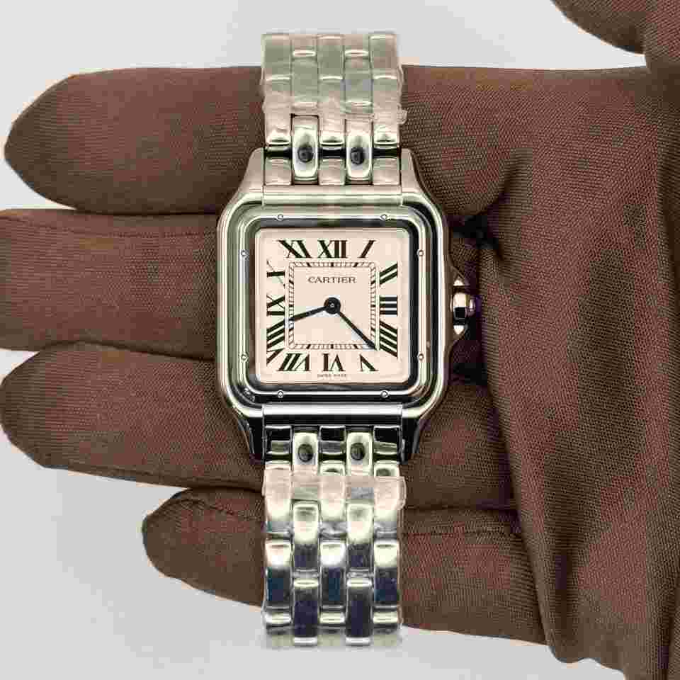 Cartier Panthère
NEW 2024 SS Large Panthere WSPN0011