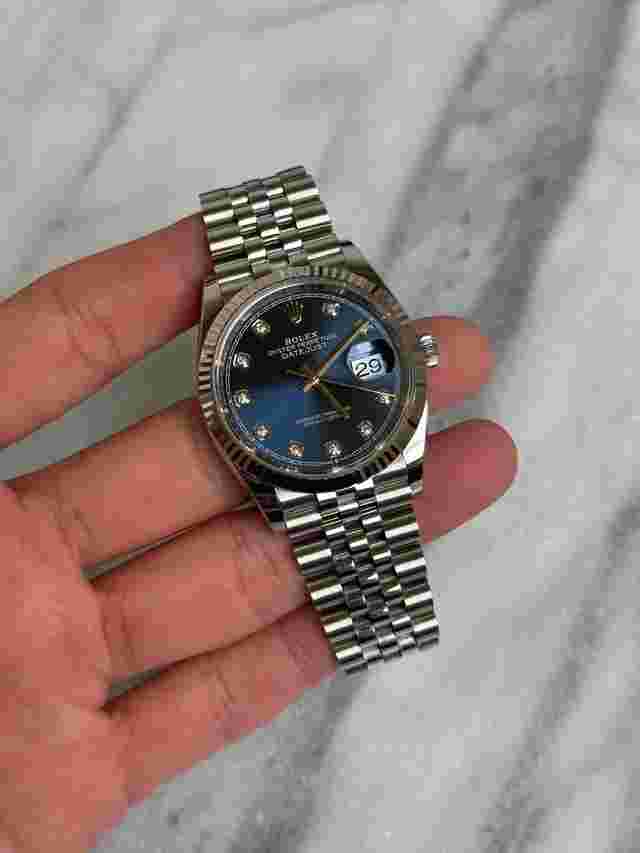 Rolex Datejust 36
                           
                                 Stainless Jubilee Blue Diamond