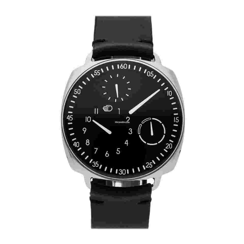 Ressence
                           
                                 Type 1.3 Squared TYPE 1.3 SQUARE B