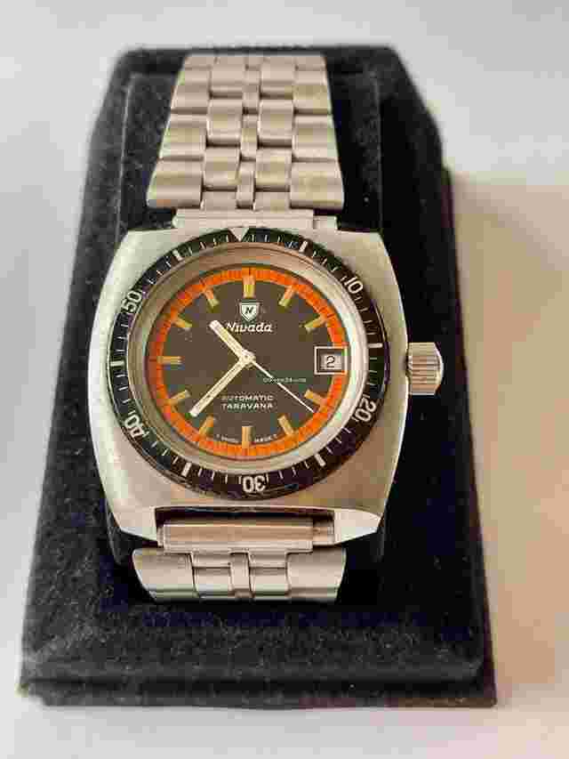Nivada
                           
                                 Taravana Diver Black Two Tone Dial Automatic Calendar Date Original Box Vintage SwissMade