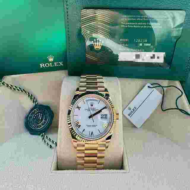 Rolex Day-Date 36
                           
                                 128238 Day-Date 36mm Yellow Gold Fluted White Roman Oyster