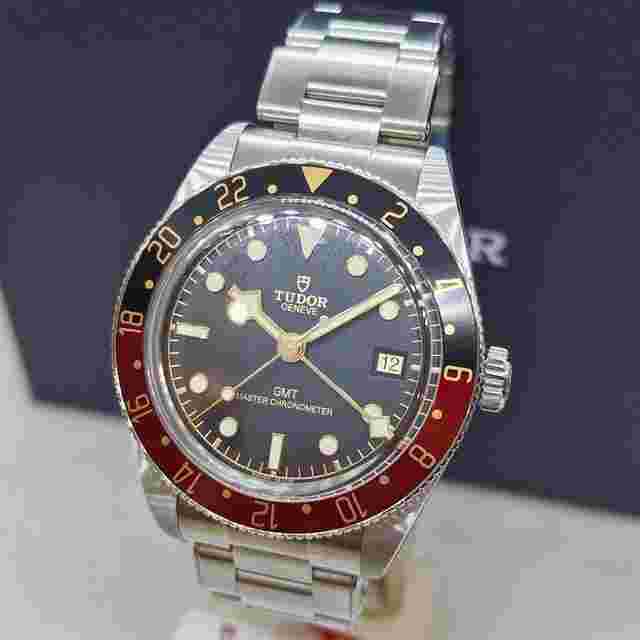 Tudor Black Bay GMT
                           
                                 58 GMT - Coke - Full Set - Full Sticker 2024 Unworn New M7939G1A0NRU