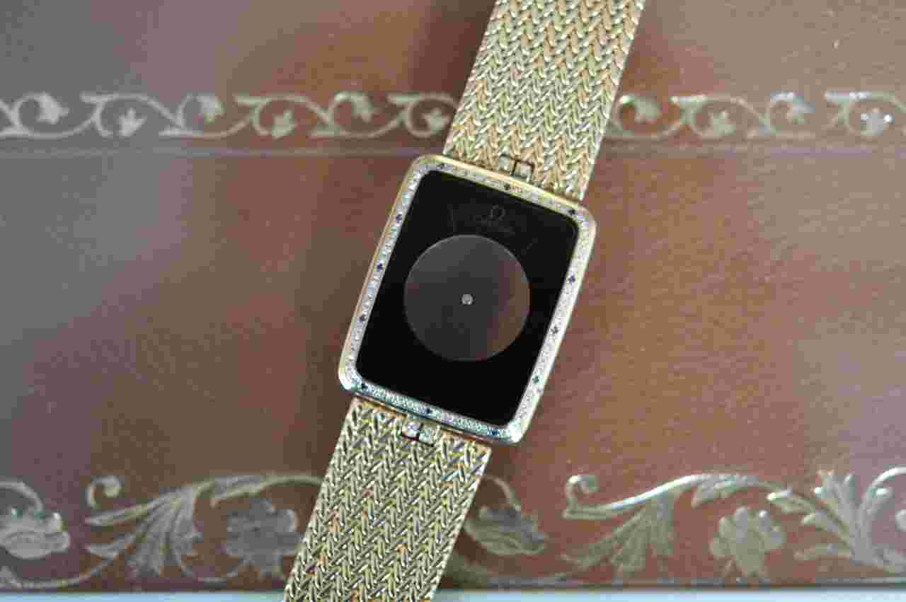 Omega
                           
                                 La Magique Scarface "The Phantom" 18k Yellow Gold Diamond & Blue Sapphire Bezel