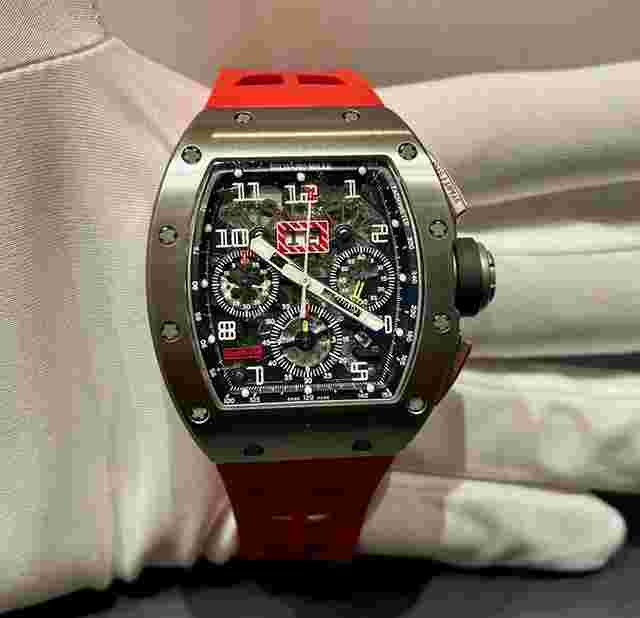 Richard Mille RM 011
                           
                                 titanium Felipe Massa 50mm full set