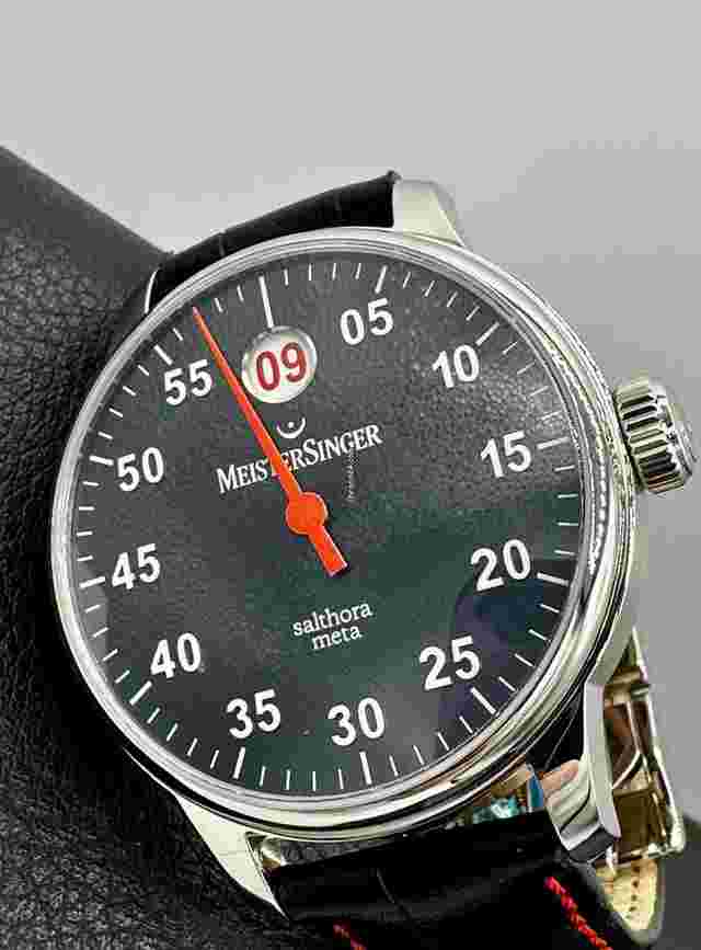 Meistersinger Salthora Meta
                           
                                 JUMP HOUR MSAM907 Swiss Automatic 43mm UNWORN