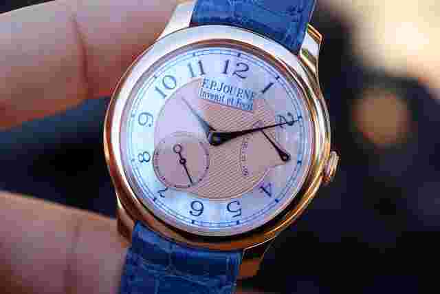 F.P.Journe Souveraine
                           
                                 CS Manual winding 2020 Rose gold Very good