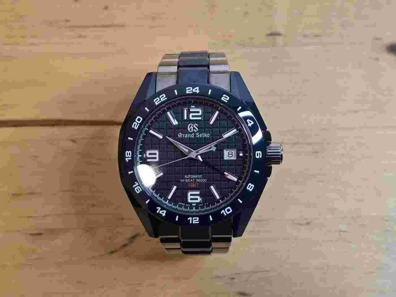 Grand Seiko Sport Collection
GS Sport Collection Hi-Beat 36000 GMT SBGJ233 Full Set 2021'S Warranty Until To 2026