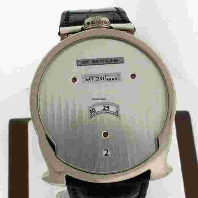 De Bethune
                           
                                 DBS Digitale Jump Hour