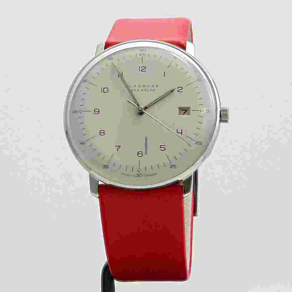 Junghans max bill MEGA
                           
                                 SOLAR