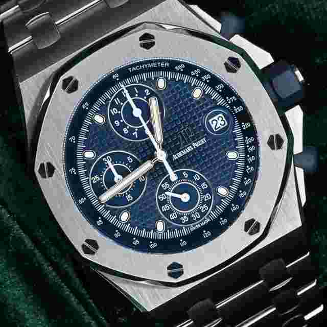 Audemars Piguet Royal Oak Offshore Chronograph
                           
                                 MINT FULL SET Royal Oak Offshore Chronograph “The Beast” 42MM Blue Dial Steel 26238ST
