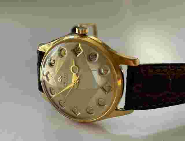Gruen Precision
                           
                                 Airflight Pilot GMT Jumping Hours TwoTone Dial Cal510RSS Gold Capped Vintage SW