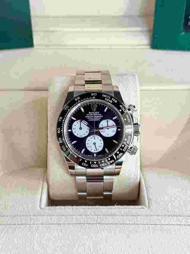 Rolex Daytona
                           
                                 Le Mans White Gold 2024