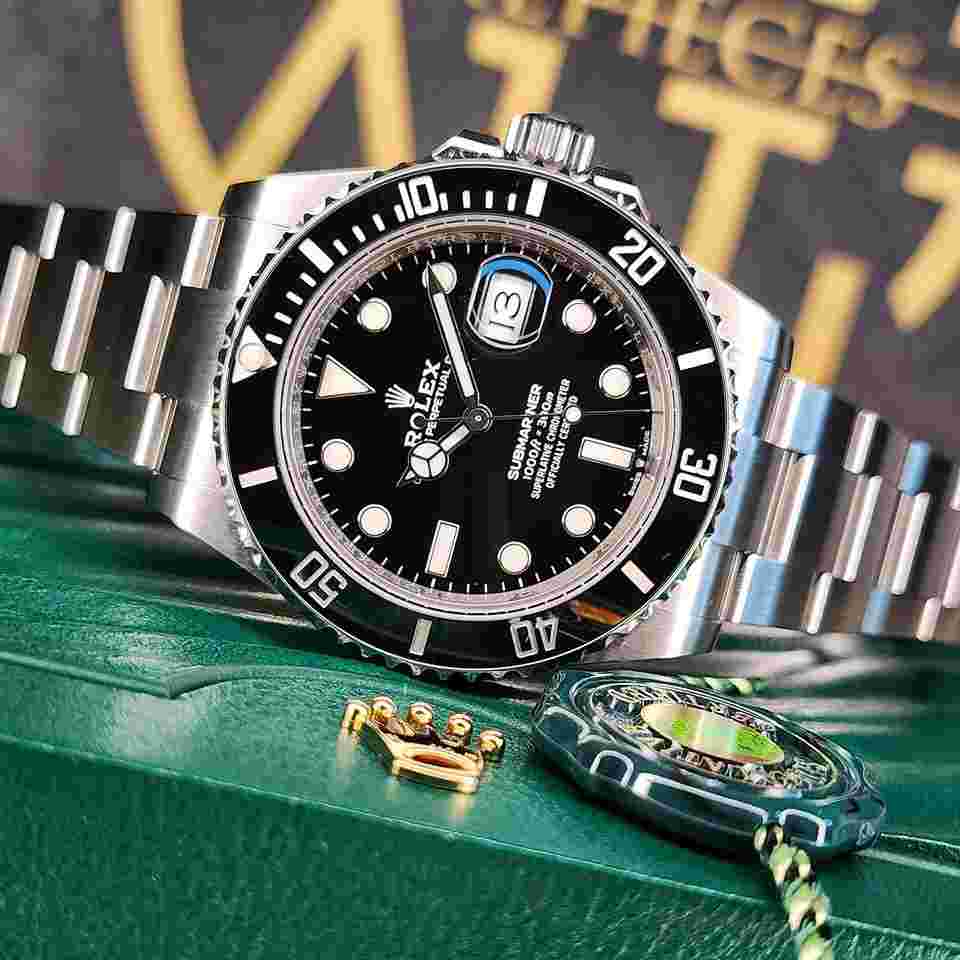 Rolex Submariner Date
                           
                                 126610LN WARRANTY B&P
