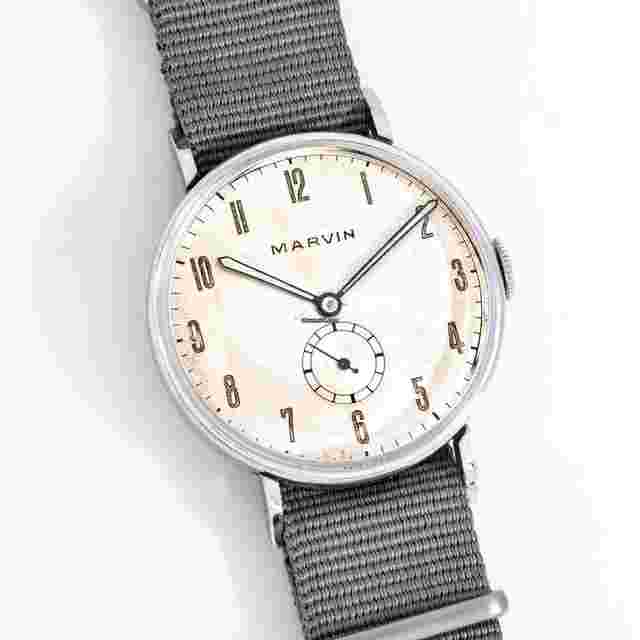 Marvin
                           
                                 1950's Vintage Marvin Oversized 39mm Stainless Steel Watch ( 15117)