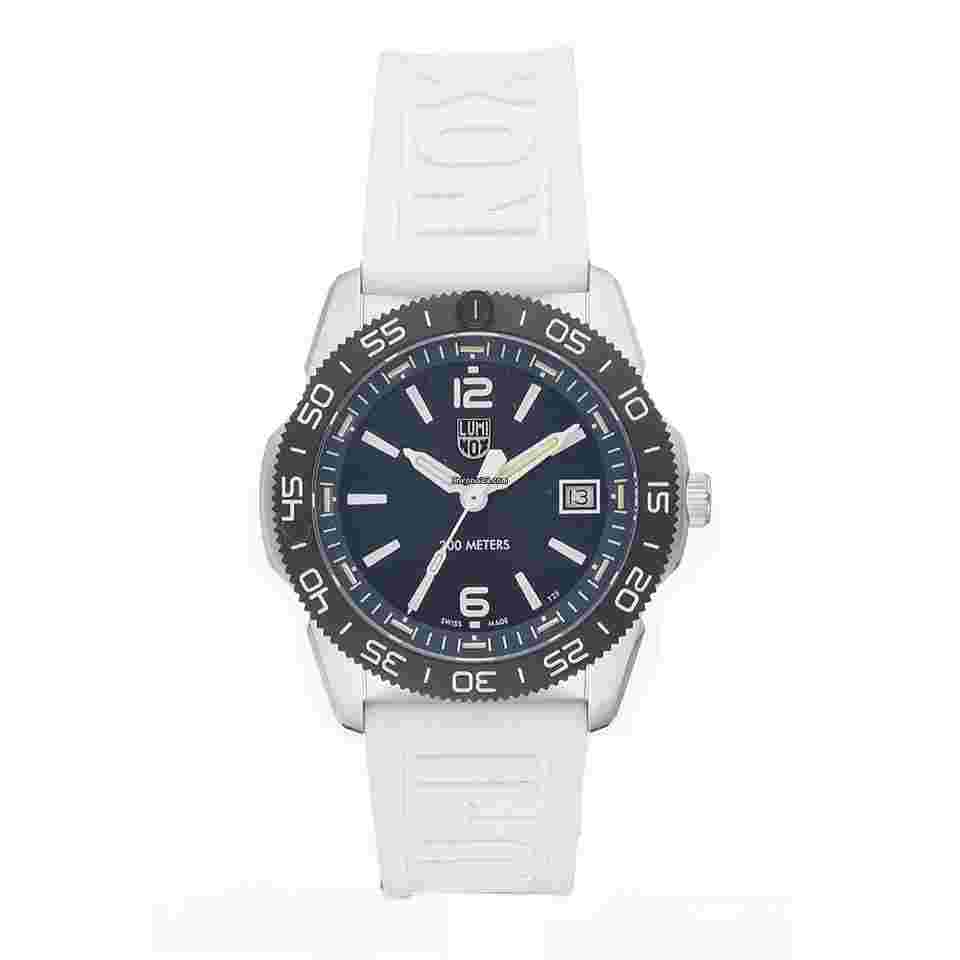 Luminox
                           
                                 Pacific Diver XS.CA23.M 44mm Blue Dial Rubber Steel Quartz Men's Watch