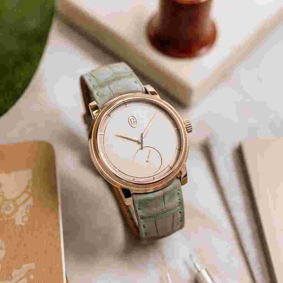 Parmigiani Fleurier Toric
                           
                                 Petite Seconde - NEW/UNWORN