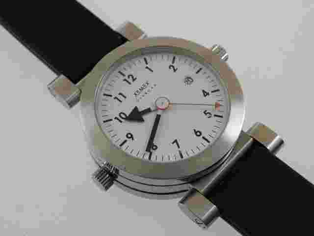 Xemex Offroad Herrenuhr im Full Set 2 x Watch Rubber Strap