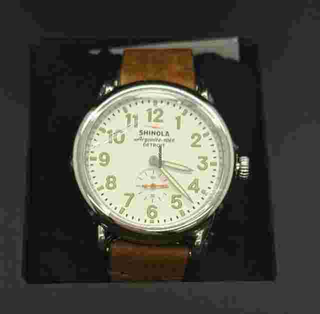 Shinola
                           
                                 The Runwell 41mm White Dial Tan Leather Strap Watch S0120282832
