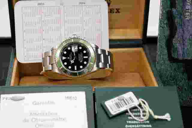 Rolex Submariner Date
                           
                                 "Kermit" F4 FAT4 Full set b/p and tag - fat four green bezel 50th