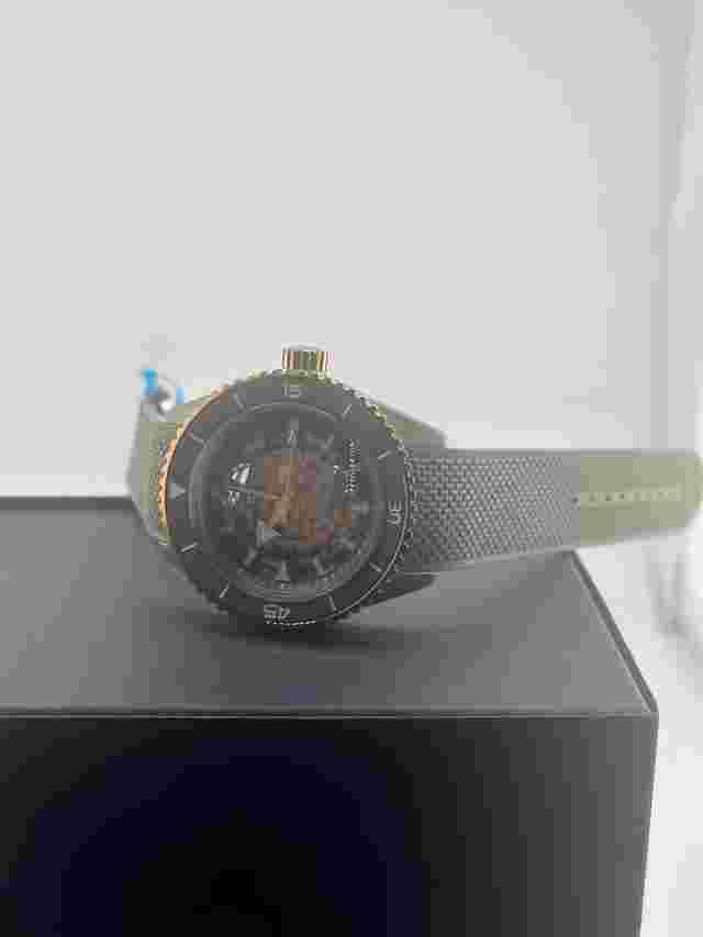 Rado Captain Cook High-Tech
                           
                                 Ceramic Skeleton
