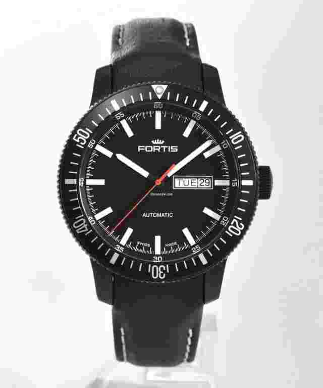 Fortis B-42 Monolith
                           
                                 Cosmonautis Monolith Day-Date Ref. 647.18.31