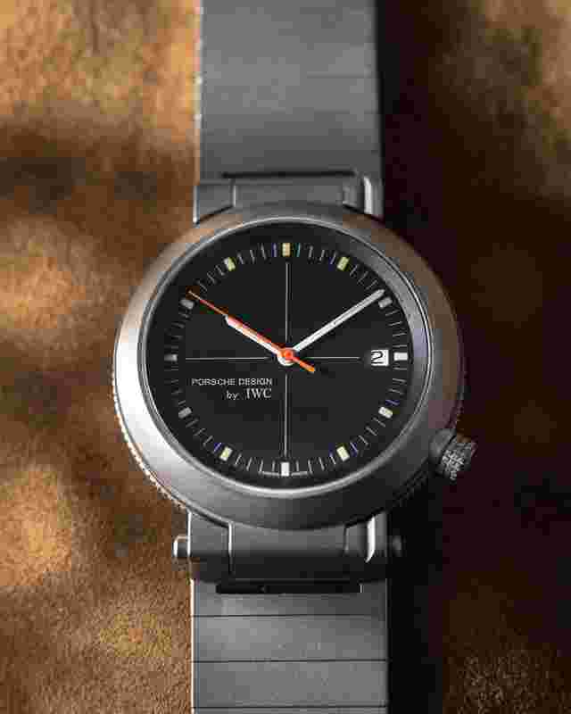 IWC Porsche Design
                           
                                 (BOX & BOOKLETS)