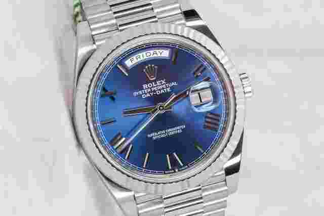 Rolex Day-Date 40
                           
                                 IN STOCK Like New 12/2020 New Warranty Card Ref. 228239 Day-Date 40 White Gold Blue Dial