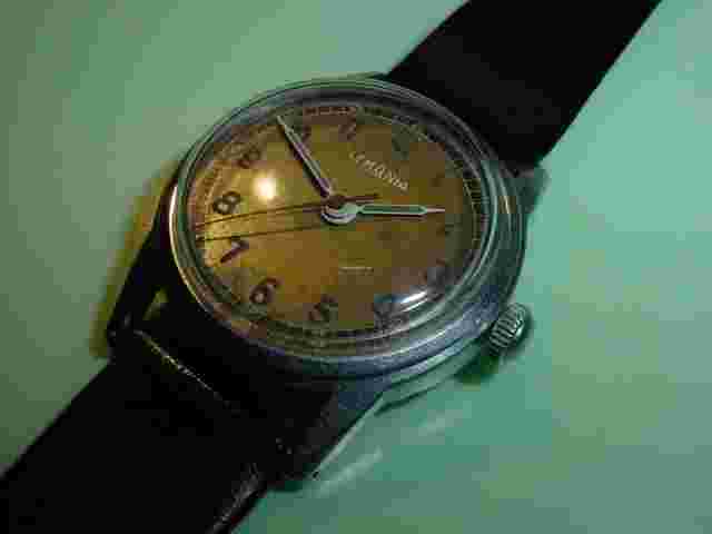 Lemania
                           
                                 Manual wind Centrum Second Military type