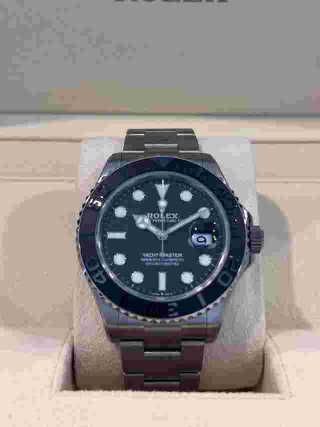 Rolex Yacht-Master 42
                           
                                 BNIB 2024