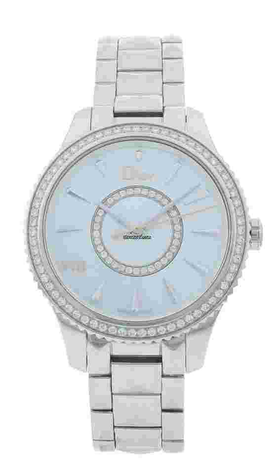 Dior VIII
                           
                                 Montaigne 32mm MOP Diamond Dial & Bezel Quartz Ladies Watch CD152111M001