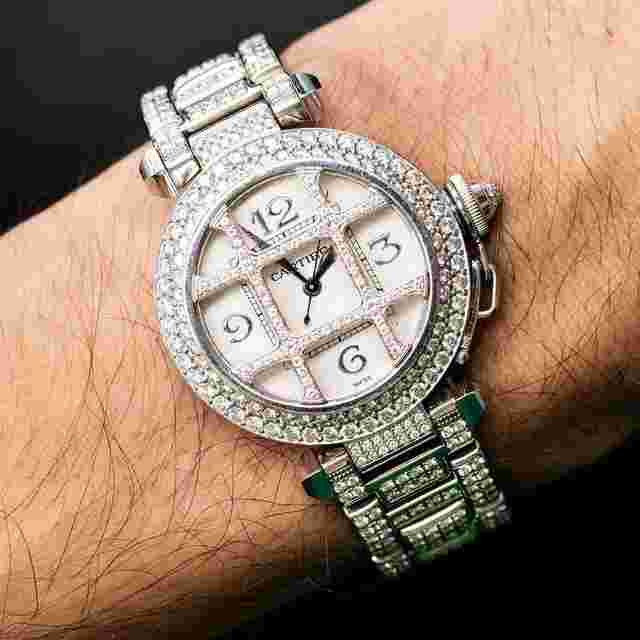 Cartier Pasha
                           
                                 2400